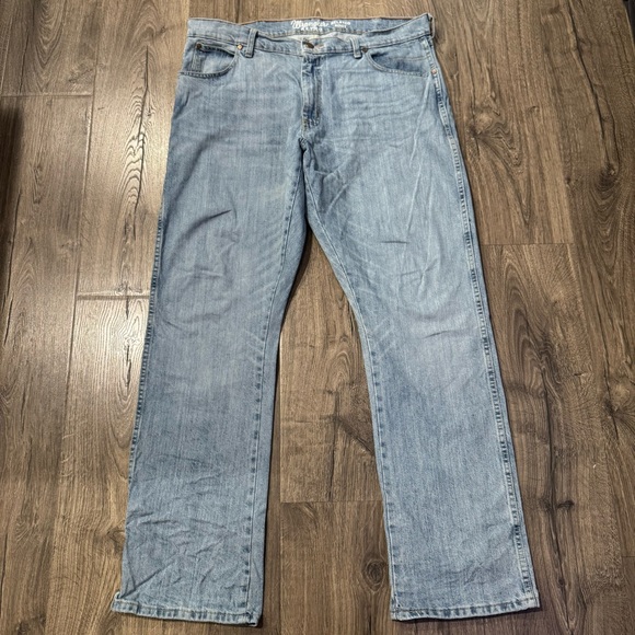 Wrangler crest retro relaxed fit Men's Light Blue Bootcut Jeans size 38x34 - Picture 7 of 11